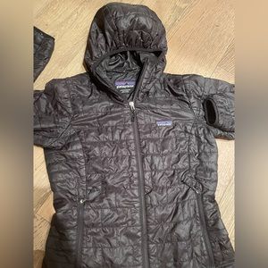 Women’s Patagonia nano puff hoodie